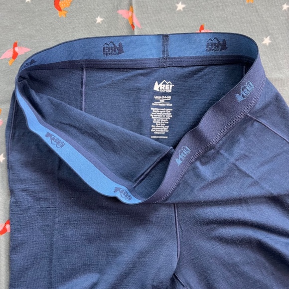 REI, Kids, Merino Midweight Base Layer Top & Bottom, Blue, Size Large (14-16) - Picture 10 of 11